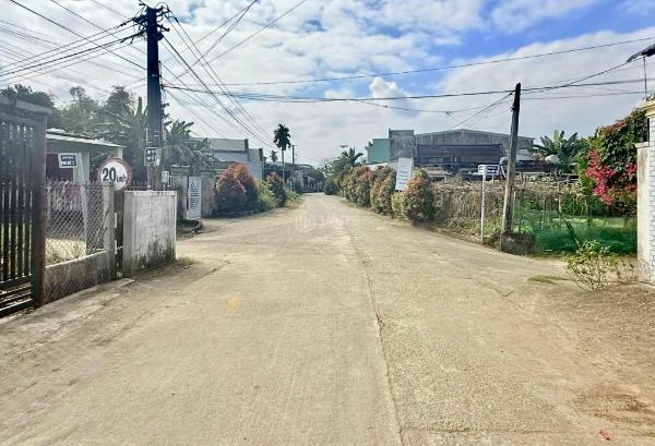 <mark style="background-color: transparent; font-weight: 400; ">Chủ cần bán Đất nền riêng lẻ 110m²</mark>