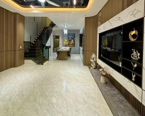 Chủ cần bán Nhà mặt phố 100m²