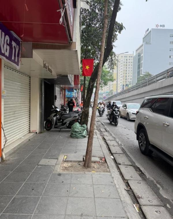 Chủ cần bán Nhà mặt phố 69m²