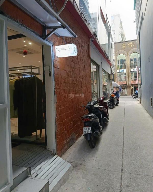 Cho thuê sàn trống 110m2 - mặt tiền nguyễn 🏠 trãi q.5 - giá cực tốt