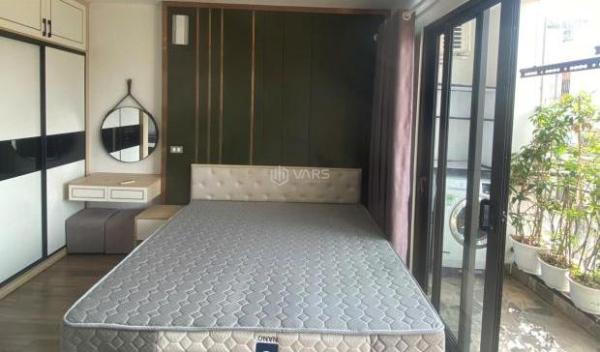 Cho thuê Apartment tại Trích 👍 Sài, Tây Hồ Full thất cao cấp. Ban công View toàn mặt hồ Tây.