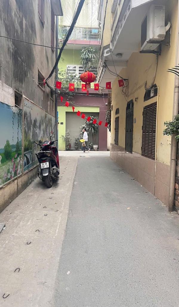 Chủ cần bán Nhà trong hẻm 26m²