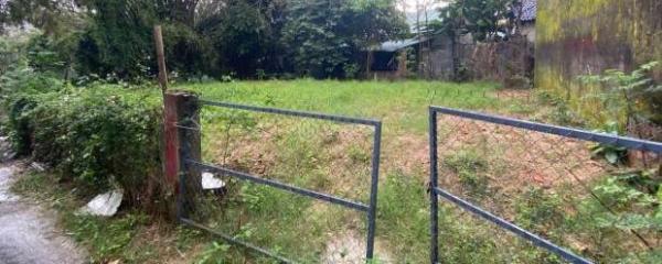 <mark style="background-color: transparent; font-weight: 400; ">Bán Đất nền riêng lẻ 121m²</mark>