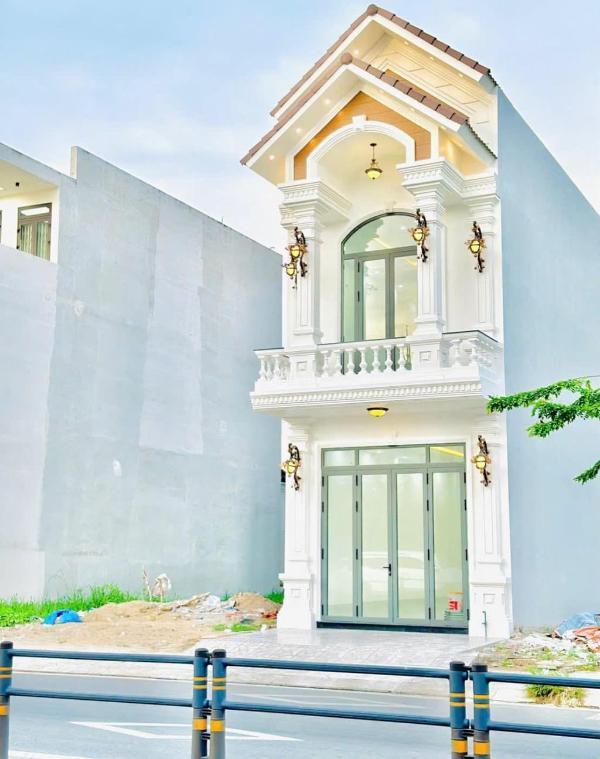 <mark style="background-color: transparent; font-weight: 400; ">Chủ cần bán Nhà mặt phố 197m²</mark>