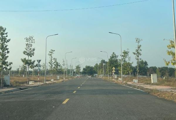 <mark style="background-color: transparent; font-weight: 400; ">Mặt tiền 🏡 quốc lộ 13 quỹ đất hiếm tại lakeone city</mark>