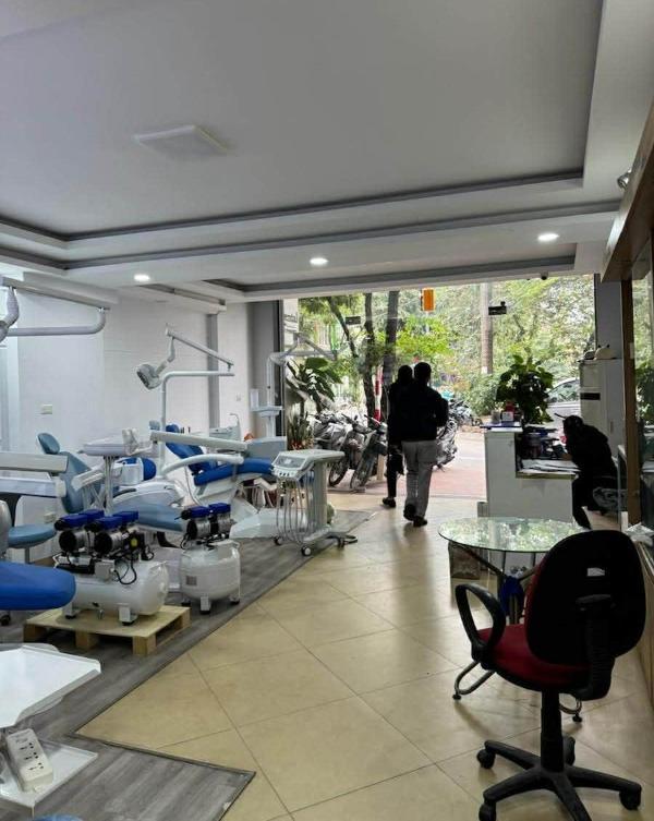 Cần bán Nhà mặt phố 64m²