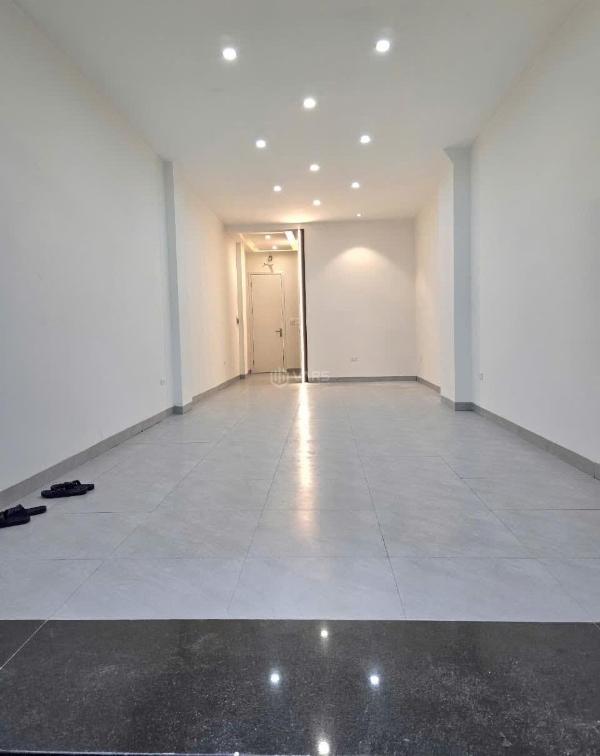 Chủ cần bán Nhà mặt phố 60m²