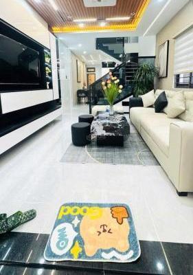 Bán Nhà mặt phố 98m²