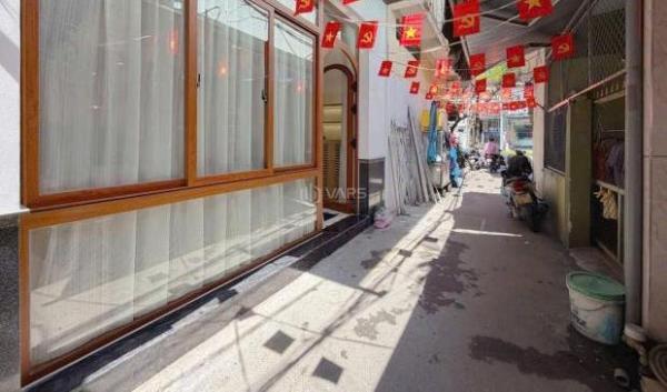 Nhà đẹp 3 🏬 tầng đường 3/2 gần đường 5 tỷ 850 triệu