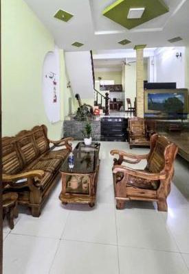 Bán Nhà mặt phố 76m²