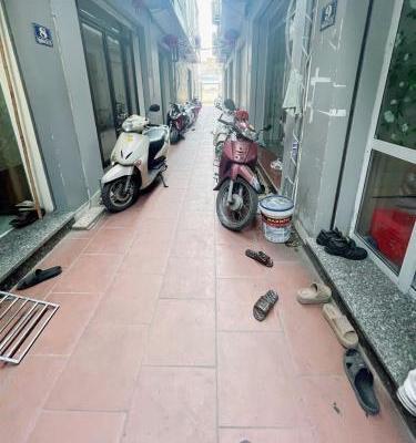 Cần bán Nhà trong hẻm 40m²