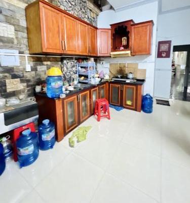 Bán Nhà mặt phố 93m²