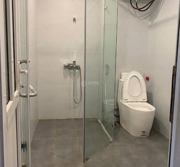 Cho thuê Nhà mặt phố 270m²