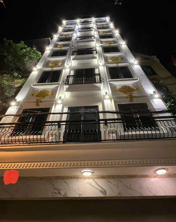 Bán nhà căn hộ dịch vụ, mặt đường 🌊 yên phụ, vị trí đắc địa, 70m, 8 tầng hiện đại.