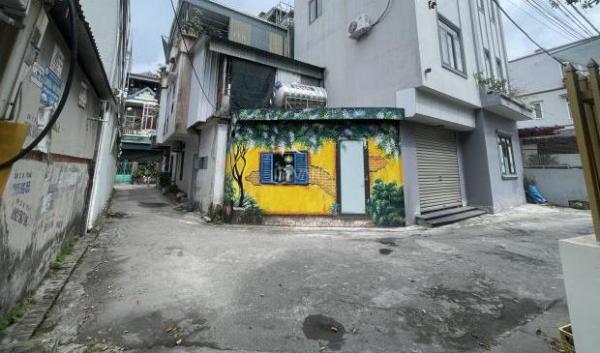 Cần bán Nhà trong hẻm 61m²