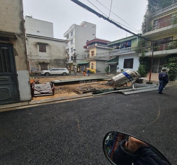 Kinh doanh dòng tiền đừng 🏠 bỏ lỡ mặt hàng này. 90m2, mt 4,6m khu chợ sv. lh 09898