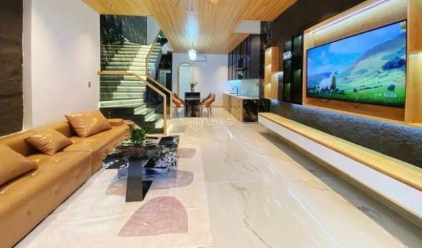 Bán Nhà mặt phố 87m²