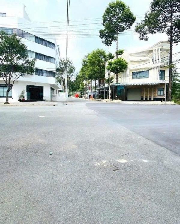 Cho thuê nhà 1 trệt 2 lầu góc 2 mặt tiền khu 💥 dân cư công an