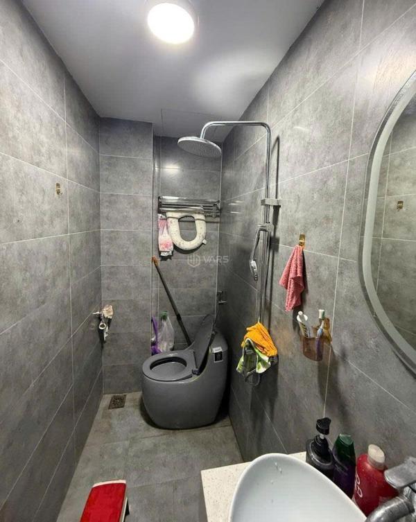 Thổ quan ô tô tránh 🏤 thang máy kinh doanh tốt