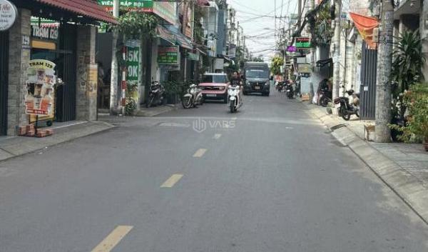Bán CHDV mặt tiền 7m 148m2 🏢 6T 17PN T.Máy DT 70tr ngay CV Làng Hoa Lê Văn Thọ 29 tỷ hơn.