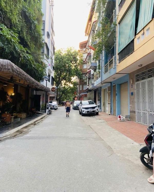 Cần bán Nhà mặt phố 69m²