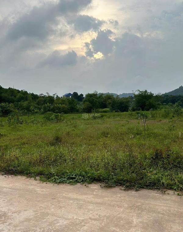 🔥bán lô đất gần sân 🏬 vận động tỉnh và flamingo:🔥