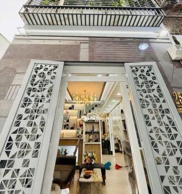 Bán nhà Quận 7 Gần 🌊 khu chế xuất, cầu Tân Thuận - 40m2 (3,6x11m), 3 tầng, SHR 6 tỷ nhỉnh