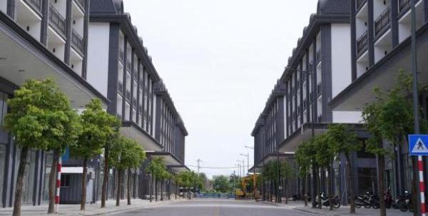 🔥 Nếu anh/chị đang tìm một căn nhà phố vừa kinh doanh vừa đầu tư, thì căn này 🏠 thật sự đán