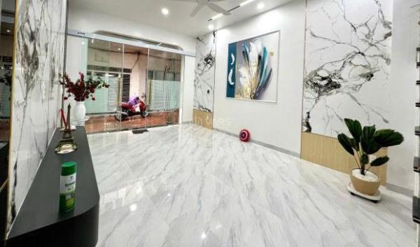 Bán nhà 3,5 tầng 💥 sạch đẹp sang trọng ngõ 304 chợ Hàng