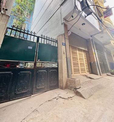 <mark style="background-color: transparent; font-weight: 400; ">Bán Nhà trong hẻm 60m²</mark>