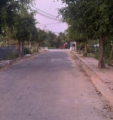 Nhà 2 tầng Đẹp Rực rỡ. MẶT TIỀN Đường Nhựa, Ngay Kênh Nổi. Tân Mỹ Chánh . Mỹ 🆘 Tho.