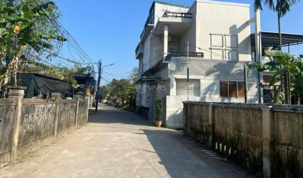 Cần bán Nhà trong hẻm 102m²