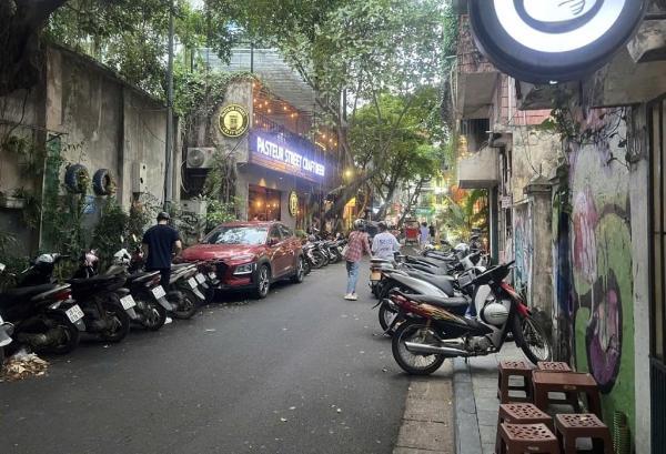 Bán nhà mặt phố ấu triệu, kinh doanh sầm uất, 40m2*4 tầng, 🏬 mt 5.8m, giá 52 tỷ