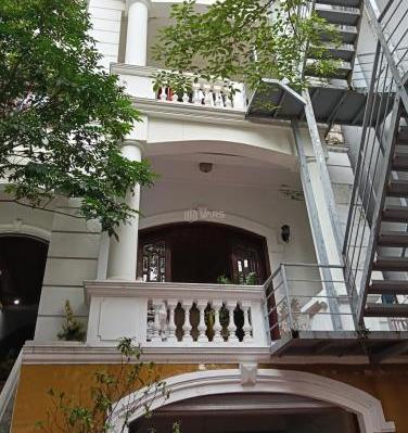 SIÊU 🏘️ PHẨM TRÍCH SÀI - KHÁCH SẠN VỊ TRÍ VÀNG - 20M RA HỒ TÂY - 6 Ô TÔ ĐỂ TRONG NHÀ