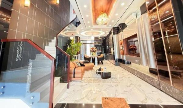 Nhà mới lung linh 4 tầng 👍 (5x18) mặt tiên đường số 5B Tân Mỹ Q7 - view kênh đào giá 16 tỷ