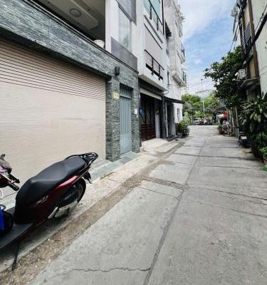 Bán Nhà mặt phố 93m²