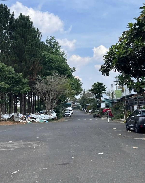 Cần bán Nhà mặt phố 120m²