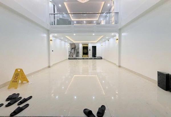 Chủ cần bán Nhà trong hẻm 74m²