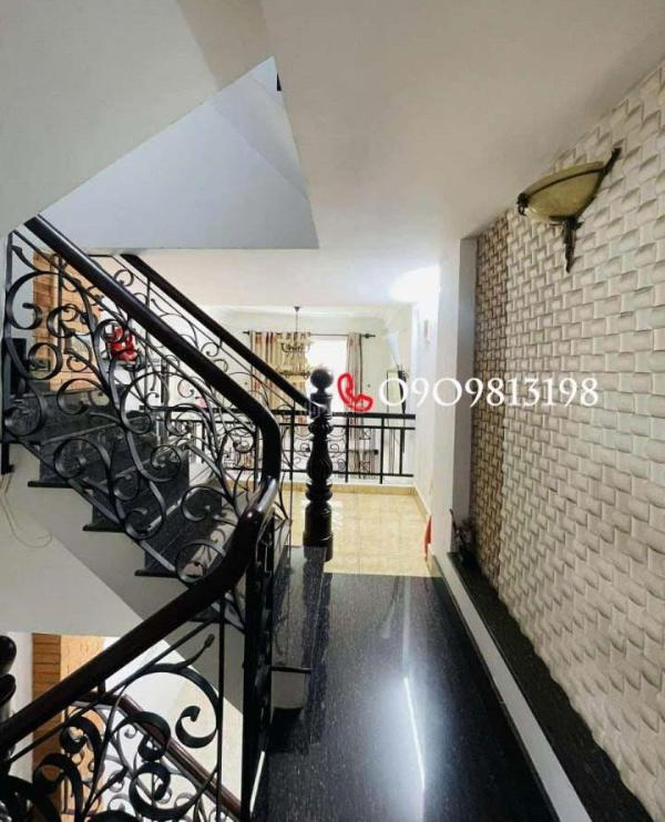 Cần bán Nhà mặt phố 40m²