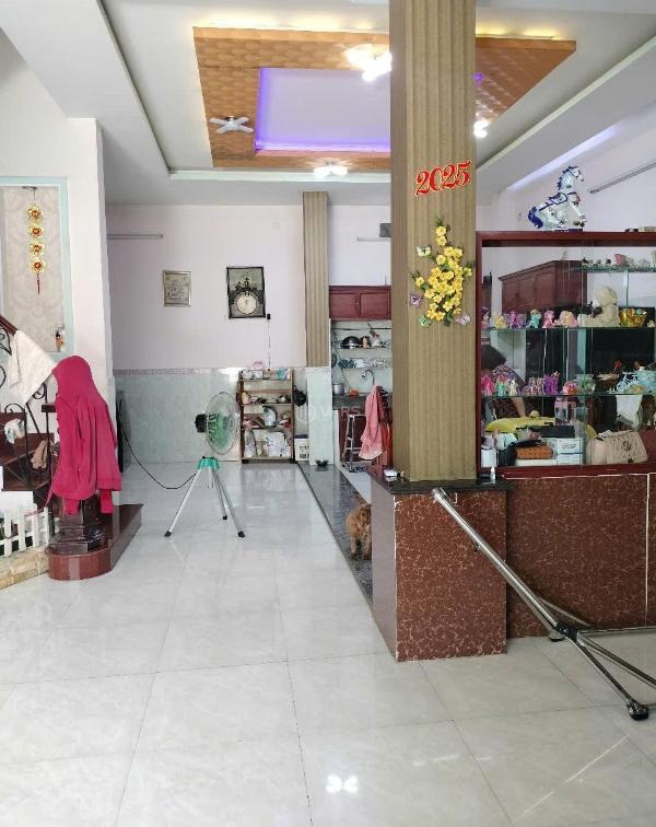 Chính chủ cần tiền bán 🏡 nhà mặt tiền 4 tầng-->(7.5m x 18.45m)117.1m2-->q6