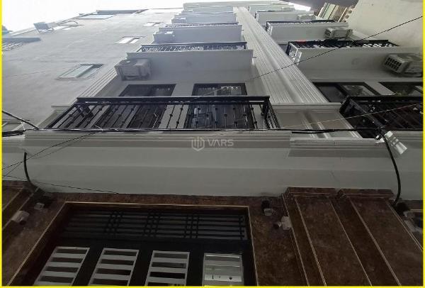 <mark style="background-color: transparent; font-weight: 400; ">Tòa nhà cho thuê 7t thang máy tôn thất 🏣 tùng, đống đa 11p dt 75 triệu. 58m 13tỷ5</mark>