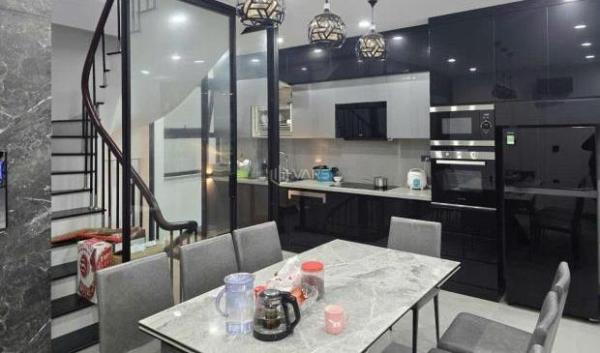 Chủ cần bán Nhà mặt phố 75m²