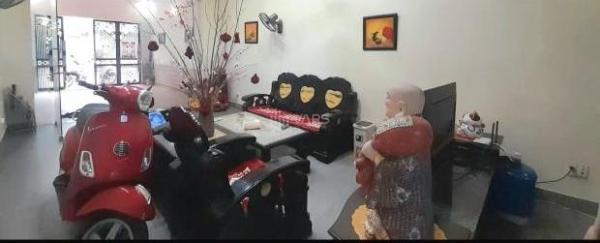 Bán Nhà mặt phố 90m²