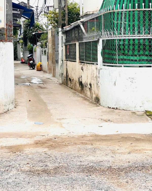 🌸🌸 hạ giá 200triệu mỗi 🏤 lô 👉2 lô đất liền kề ( 2 mặt tiền trước sau )