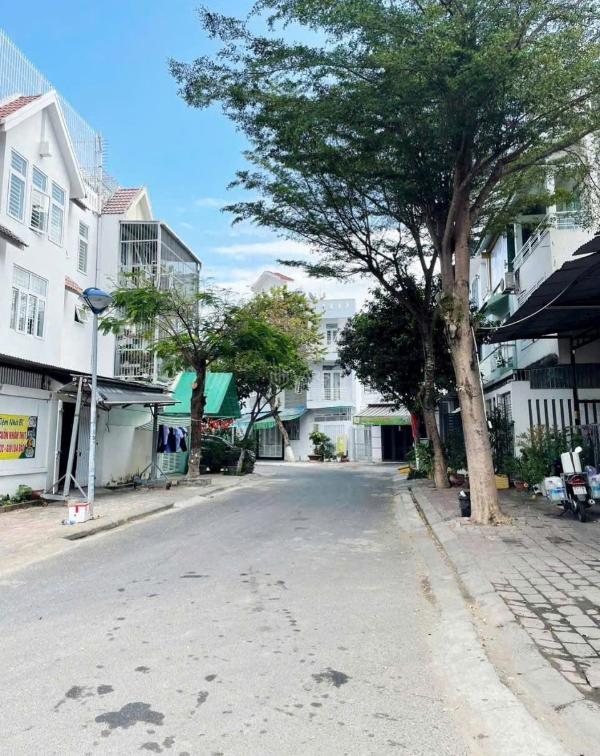 💎🍀nhà 1 trệt 3 lầu kđt phước 🏣 long b. -- diện tích: 106m²