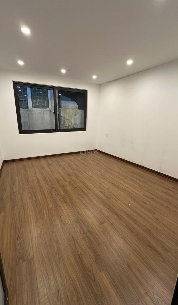 Cần bán Nhà trong hẻm 30m²