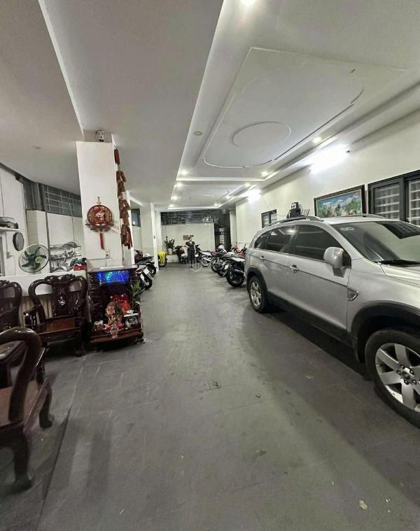 Chủ cần bán Nhà mặt phố 250m²