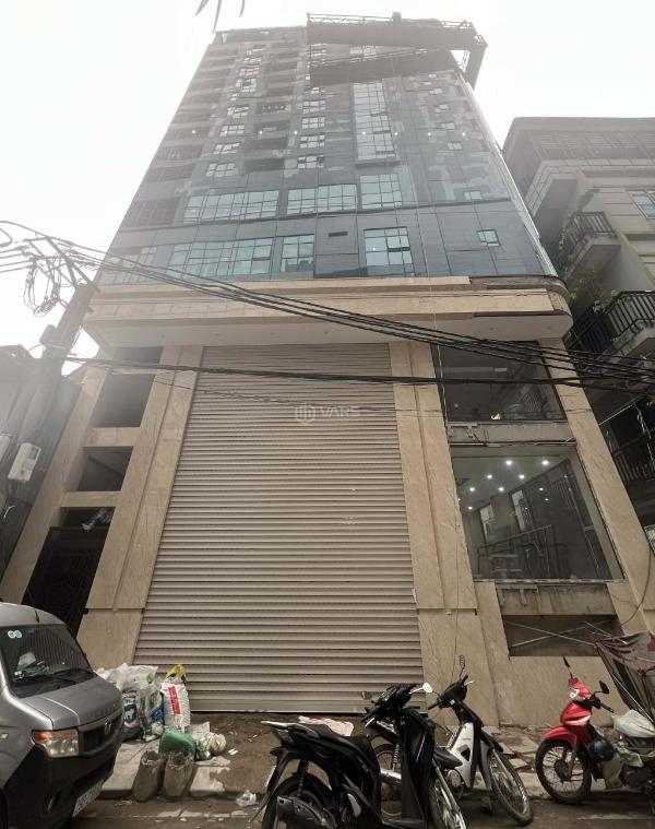 Tòa 10 tầng lê văn lương lô 💥 góc mặt tiền 12m 85 tỷ đường thông hè rộng nội thất