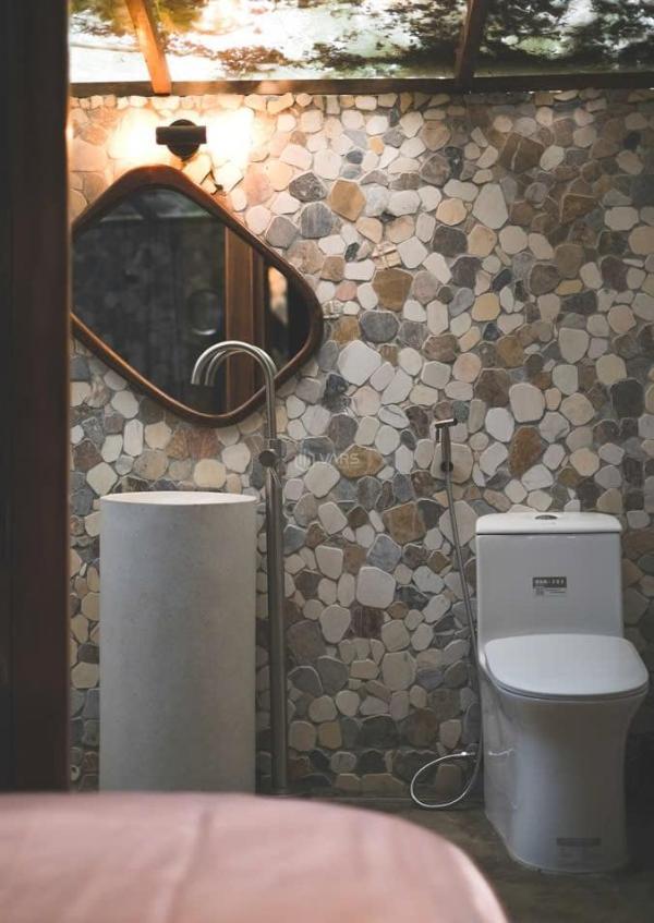 Bán nhà 1 trệt 1 lầu xây dựng theo phong cách nhà xưa tại phường thủy xuân, 🏦 thàn