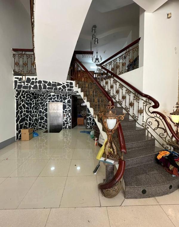 Cho thuê nhà 1 trệt 5 lầu 112f 🏡 trần phú cái khế ninh kiều cần thơ.